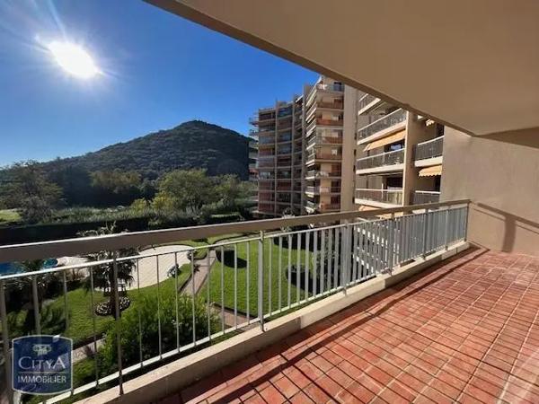 Appartement à louer 3 pièces 74.13m²