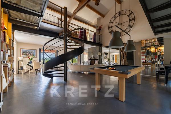 GORDES _  EXCLUSIVITÉ_ MAS EN PIERRE D'EXCEPTION  DE 317 M2 _ 4 HECTARES _ VUE PANORAMIQUE