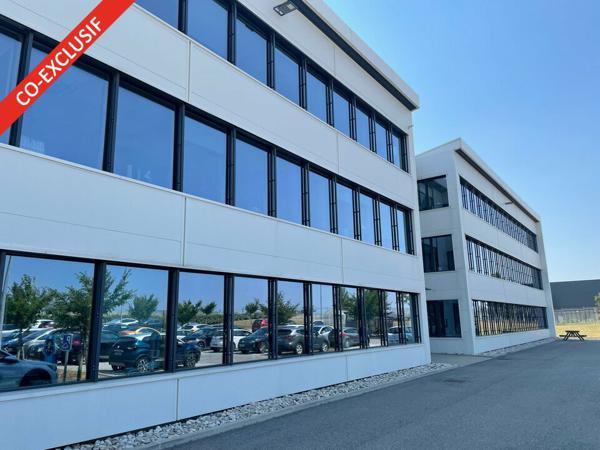 Bureaux à louer à Valence, bâtiment indépendant avec 95 parkings privatifs