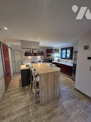 Villa 5 pièces 130m²