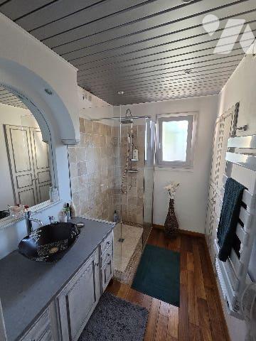 Villa 5 pièces 130m²