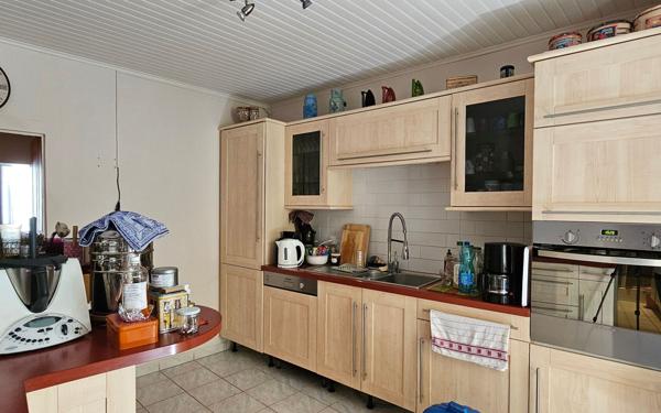 Immeuble à vendre    3 pièces •  Loudun