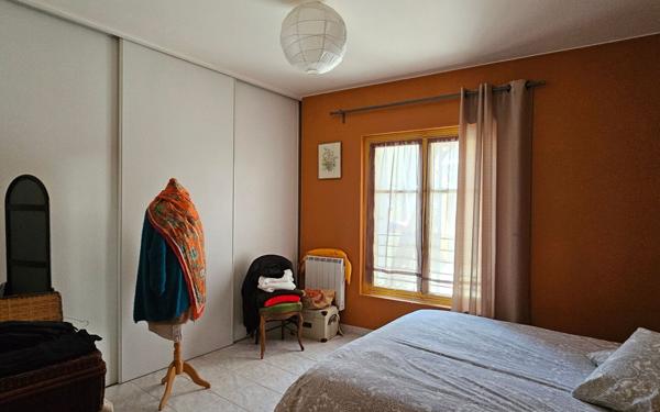 Immeuble à vendre    3 pièces •  Loudun