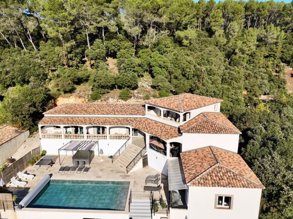 Propriété exceptionnel à Pignans: 378m2 sur terrain 2015 m2