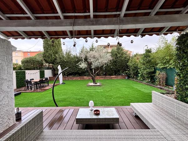 Maison 3 chambres avec garage et piscinable