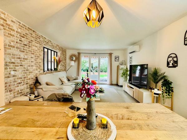 Maison 3 chambres avec garage et piscinable