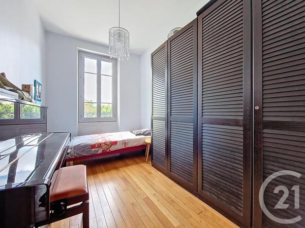 Appartement T5 à vendre  5 pièces - 99,20 m2 CHAMALIERES - 63