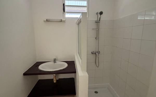 Appartement à louer    2 pièces •  Cayenne