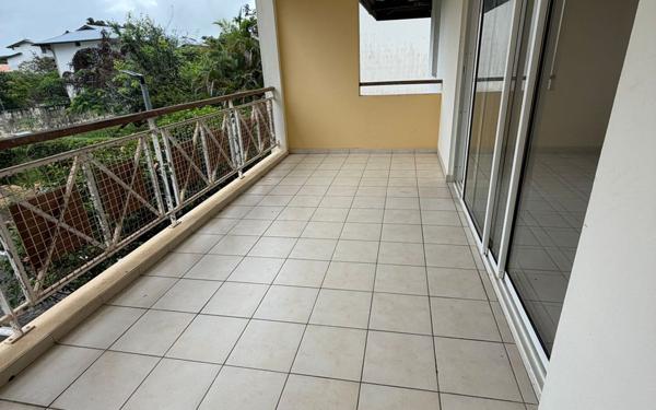 Appartement à louer    2 pièces •  Cayenne