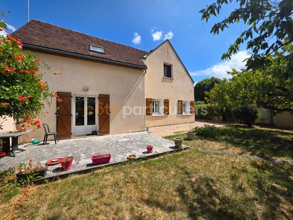 Vente
                Maison156 m² - 6 Pièces -
                    VERON (89510)