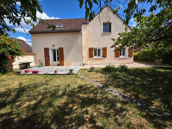 Vente
                Maison156 m² - 6 Pièces -
                    VERON (89510)