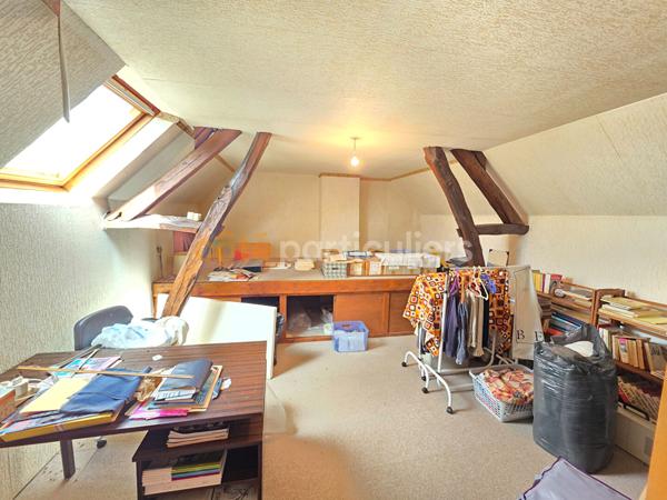 Vente
                Maison156 m² - 6 Pièces -
                    VERON (89510)