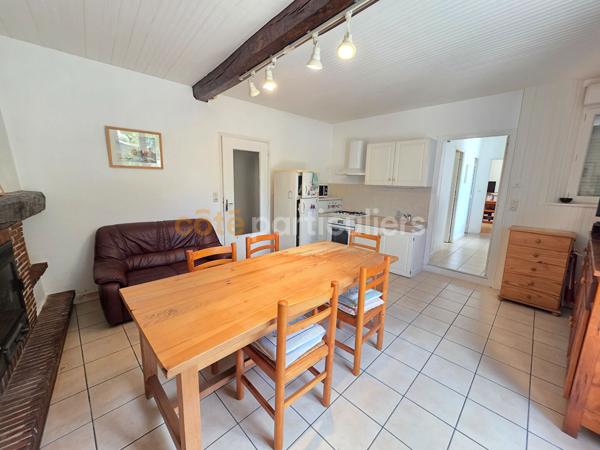 Vente
                Maison156 m² - 6 Pièces -
                    VERON (89510)