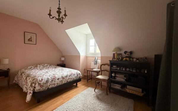 Maison à vendre    8 pièces • 284 m2 Lacroix-Saint-Ouen