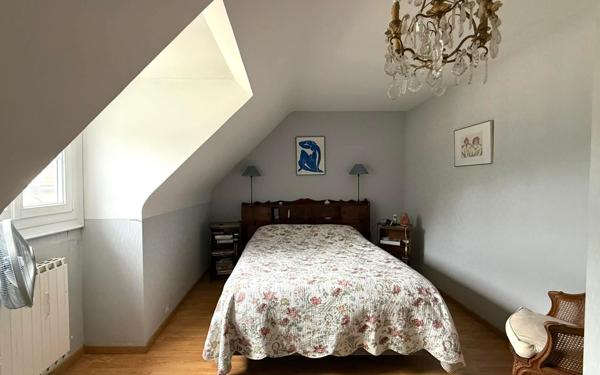 Maison à vendre    8 pièces • 284 m2 Lacroix-Saint-Ouen