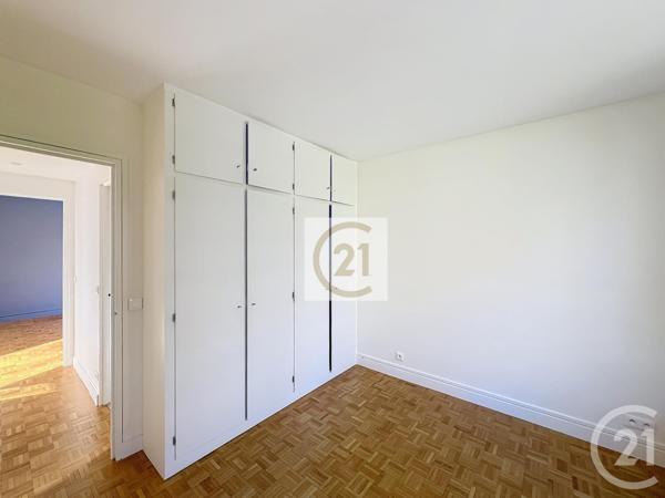 Appartement F5 à vendre  5 pièces - 94 m2 ST CLOUD - 92