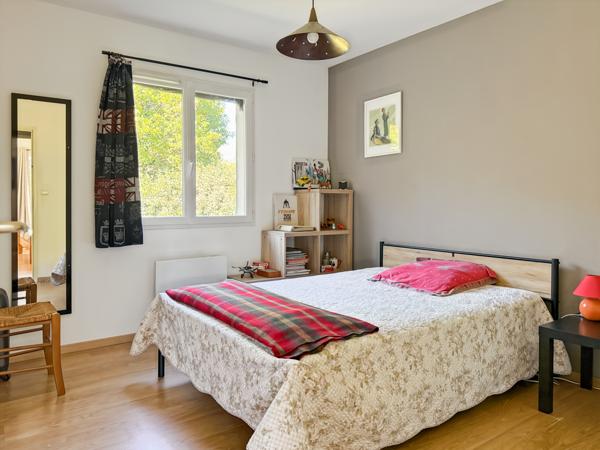 Meyras (07380) Petite Maison dans la Prairie…