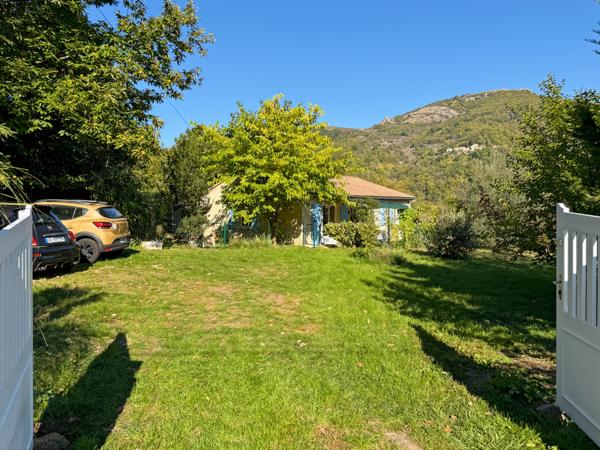 Meyras (07380) Petite Maison dans la Prairie…