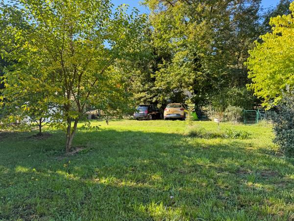 Meyras (07380) Petite Maison dans la Prairie…