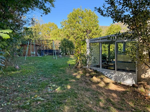 Meyras (07380) Petite Maison dans la Prairie…