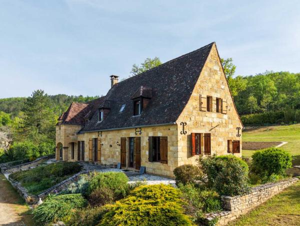 Maison ancienne - Sarlat-la-caneda EXCLUSIVITE - Secteur SARLAT - Belle propriété de charme en pierre avec maison d'amis sur 4410 m² arborés en situation dominante