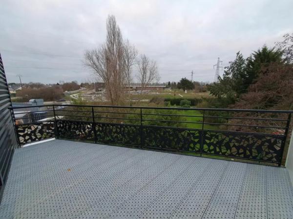 BUREAUX NEUFS-260 m²-LA CHAPELLE SUR ERDRE-PROCHE PÉRIPHÉRIQUE
