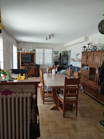 Maison 3 chambres avec belle dépendance et 4200 mé de jardin
