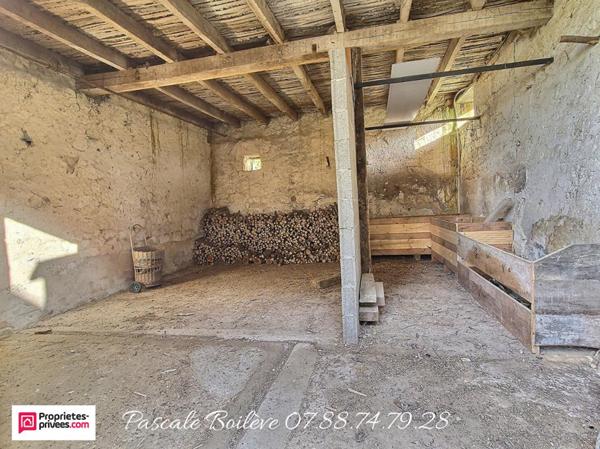 Longère avec travaux de rénovation à terminer - VERNOIL LE FOURRIER (49390)