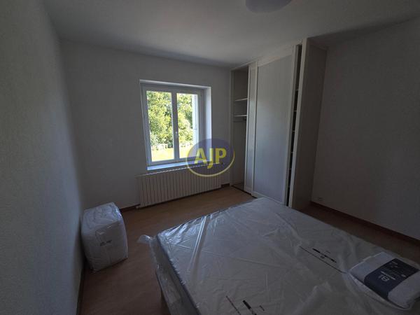 Maison à louer Reze : 3 pièces, 73m² avec 2 chambre(s) à 800€ - AJP Immobilier Nantes Sud