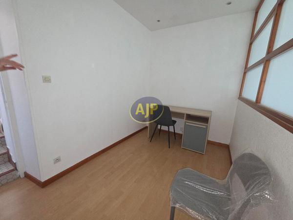 Maison à louer Reze : 3 pièces, 73m² avec 2 chambre(s) à 800€ - AJP Immobilier Nantes Sud