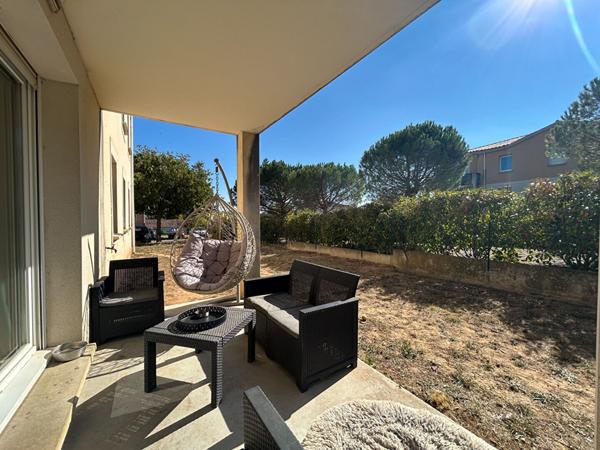 Appartement en rez de chaussée avec grand jardin et parking