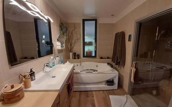 Maison à vendre    4 pièces • 95 930 m2 L'Haÿ-les-Roses