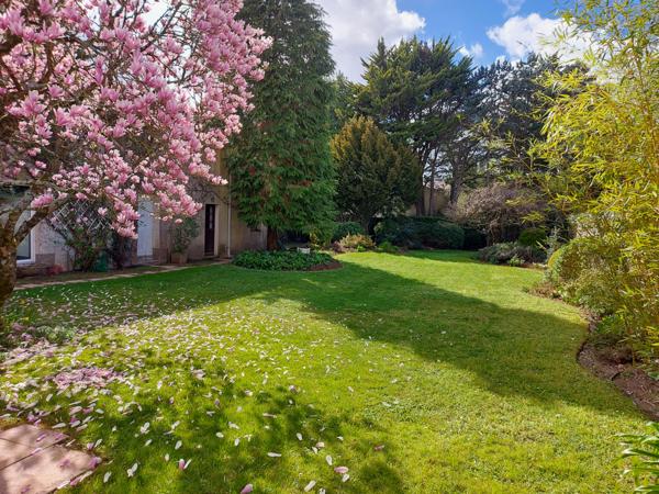 Maison de maitre au cœur du bourg