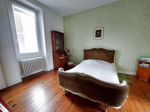 Maison de maitre au cœur du bourg