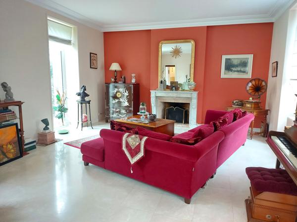 Maison de maitre au cœur du bourg