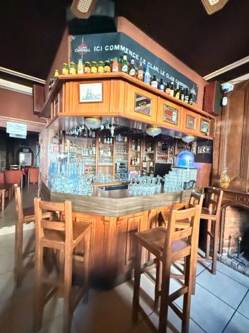 OPPORTUNITE ! Restaurant de caractère avec fonds et murs, adresse emblématique, à vendre au coeur de Guéret 415 000 €