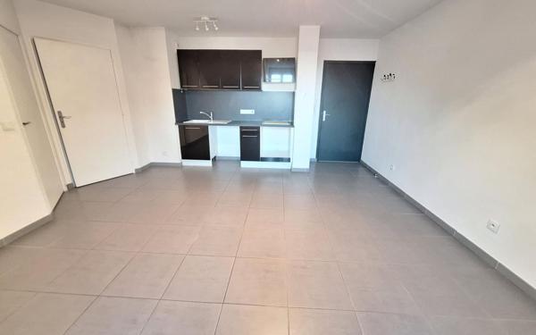 Appartement à louer    2 pièces •  Noisy-le-Grand