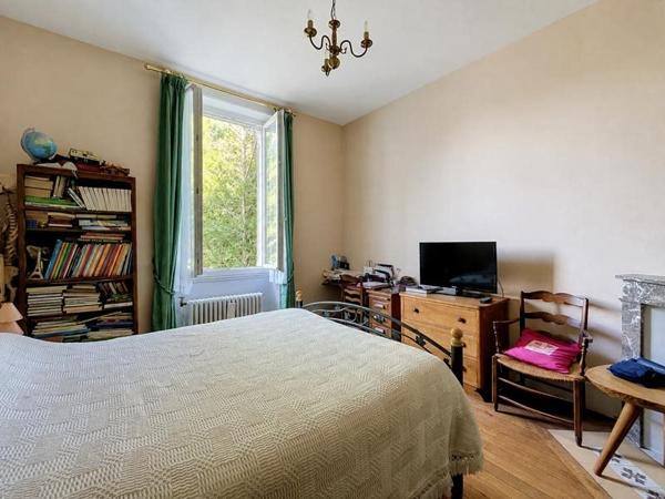 Maison à vendre 337 920 € Bourges 6 p 160 m² DPE E