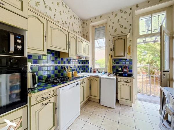 Maison à vendre 337 920 € Bourges 6 p 160 m² DPE E