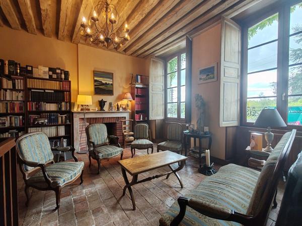 Maison de caractère 12 pièce(s) 279 m2 Cande sur Beuvron.