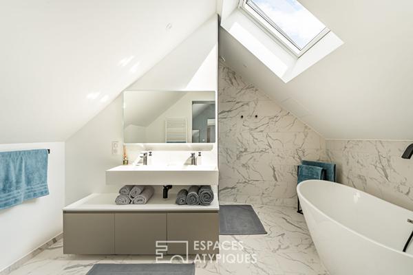 Loft et son jardin dans un ancien atelier réinventé à Aigremont