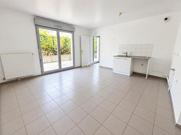 Appartement Cergy 2 pièce(s) 40 m2 154 450 € **  - Référence  2352