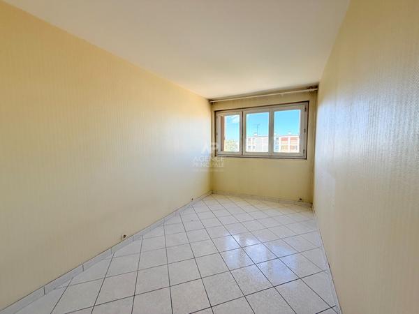 Appartement Conflans Sainte Honorine 4 pièce(s) 68 m2 185 500 € **  - Référence  8294