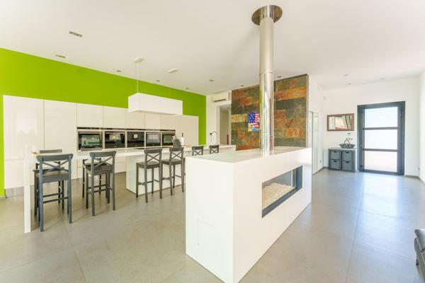 Vente Villa de luxe Baillargues 4 Pièces 233 m²