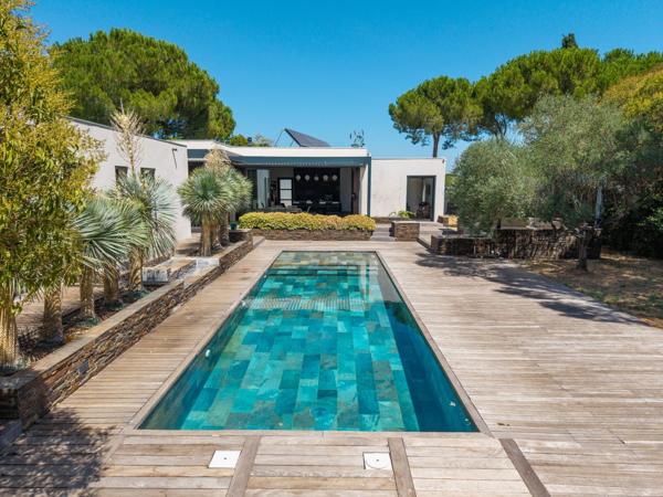 Vente Villa de luxe Baillargues 4 Pièces 233 m²
