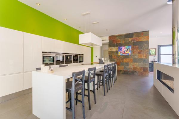 Vente Villa de luxe Baillargues 4 Pièces 233 m²