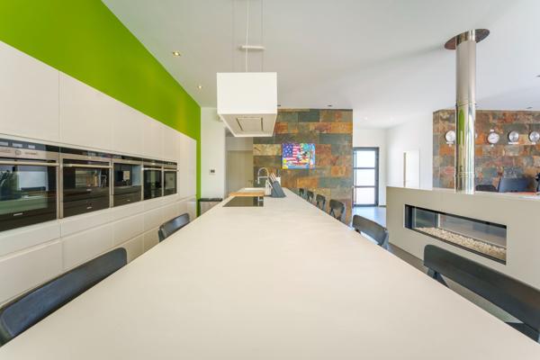 Vente Villa de luxe Baillargues 4 Pièces 233 m²