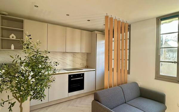 Appartement à louer    3 pièces • 55 m2 Avignon