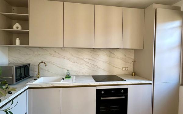 Appartement à louer    3 pièces • 55 m2 Avignon