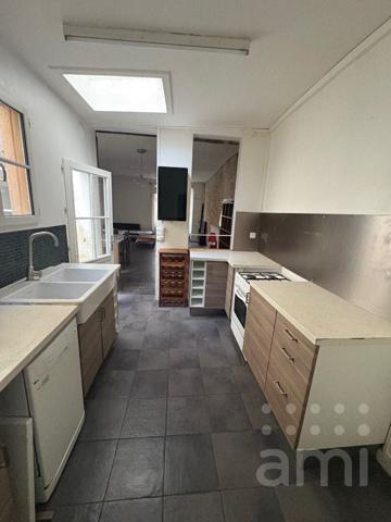 Maison de Type V - Plein Centre-ville